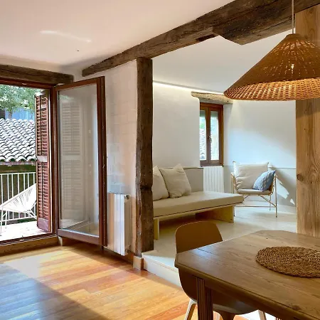 Manarinegi Rurales Lägenhet Aia